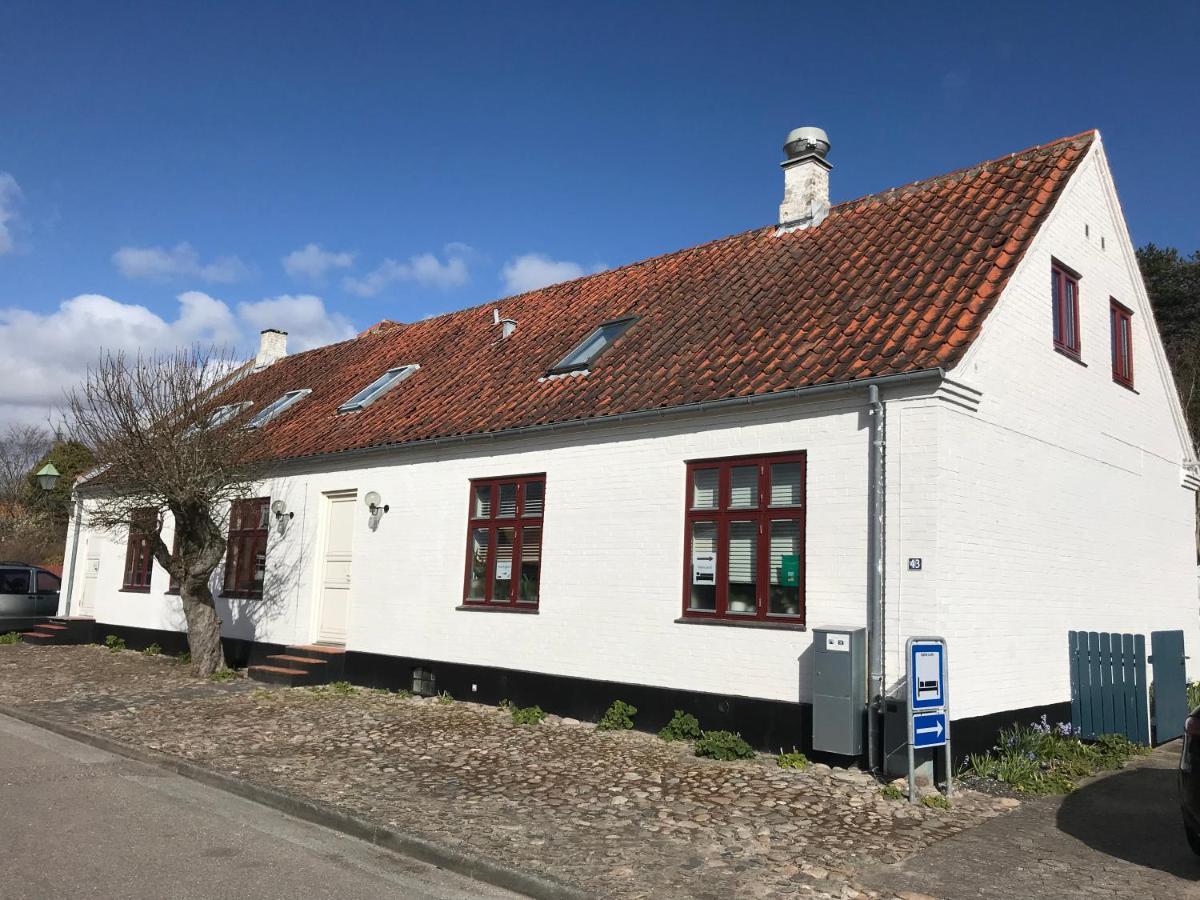 Ibsens Gaard Hotel Ebeltoft Exterior foto